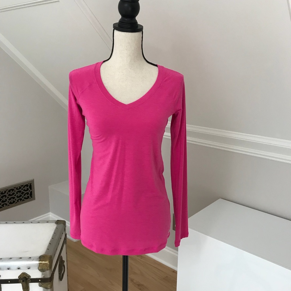 Ideology pink long sleeved top. Size XS. NWT